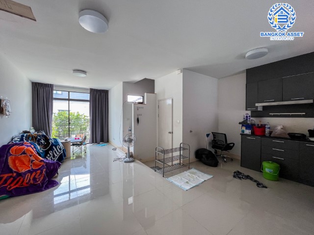 ****ทาวน์เฮ้าส์มือสองนนทบุรี ม.พลีโน่ บางใหญ่ คุณภาพระดับ AP บนเนื้อที่ 18 ตร.ว. ฟังก์ชัน 3 ห้องนอน 2 ห้องน้ำ 1 ที่จอดรถ บ้านสวย แถมฟรี! 3 เครื่องปรับอากาศ บนทำเลเยี่ยม ใกล้ทางด่วน "ศรีรัช" และรถไฟฟ้าสายสีม่วง "สถานีคลองบางไผ่" ห้ามพลาด!